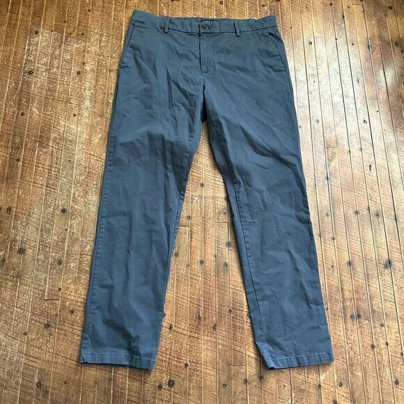 Banana Republic business casual Aiden flat front 38 gray chino pants - Picture 1 of 3